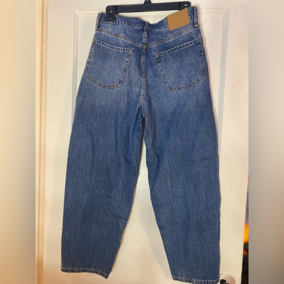 Aeropostale High-Rise Balloon Jeans | Dark Wash | Mom Jeans - Picture 3 of 4